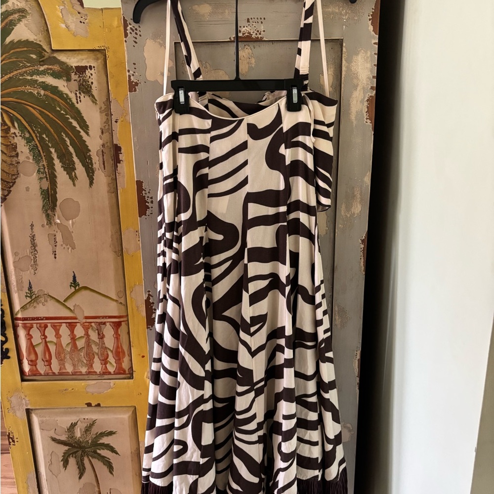 Stylish Brown and off white color Women's skirt set - Picture 9 of 12